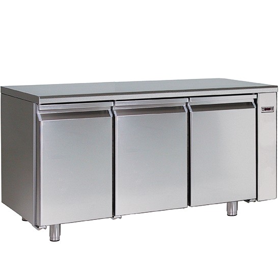 Refrigerated pastry table with inox working top, remote control