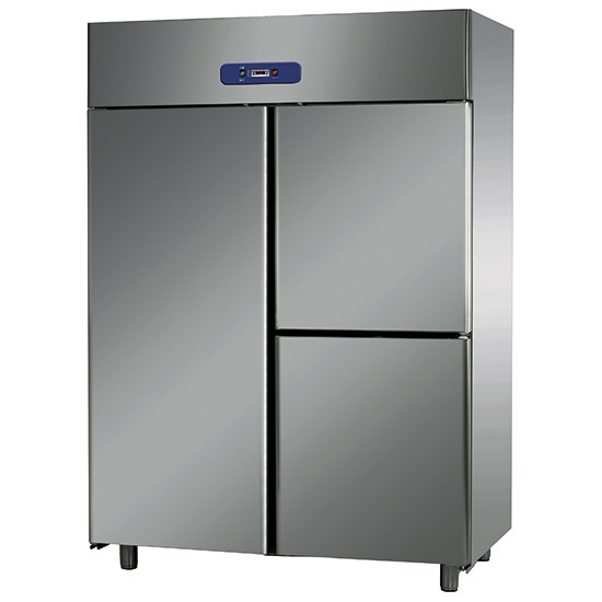 Up-right refrigerator 1400 Lts. 3 doors